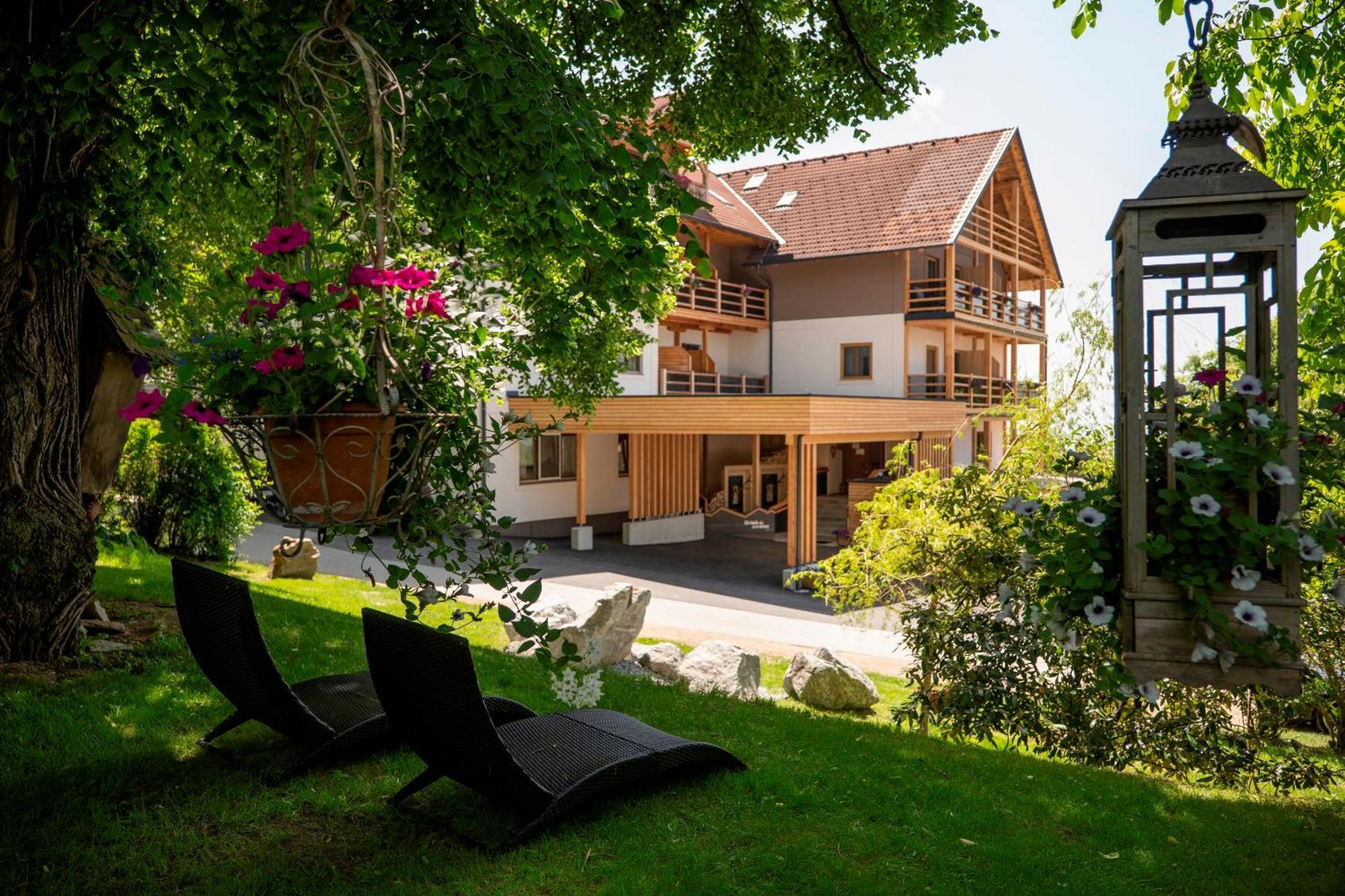 Hotel Schwengerer Monichwald Exterior photo
